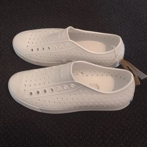 Jefferson Native Shell White Slip-on Water Shoes Men's Size 9 NWT